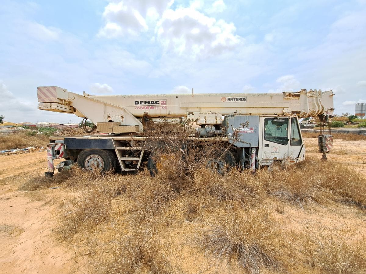 Auto grua da DEMAG AC 155 50T — imagen 7