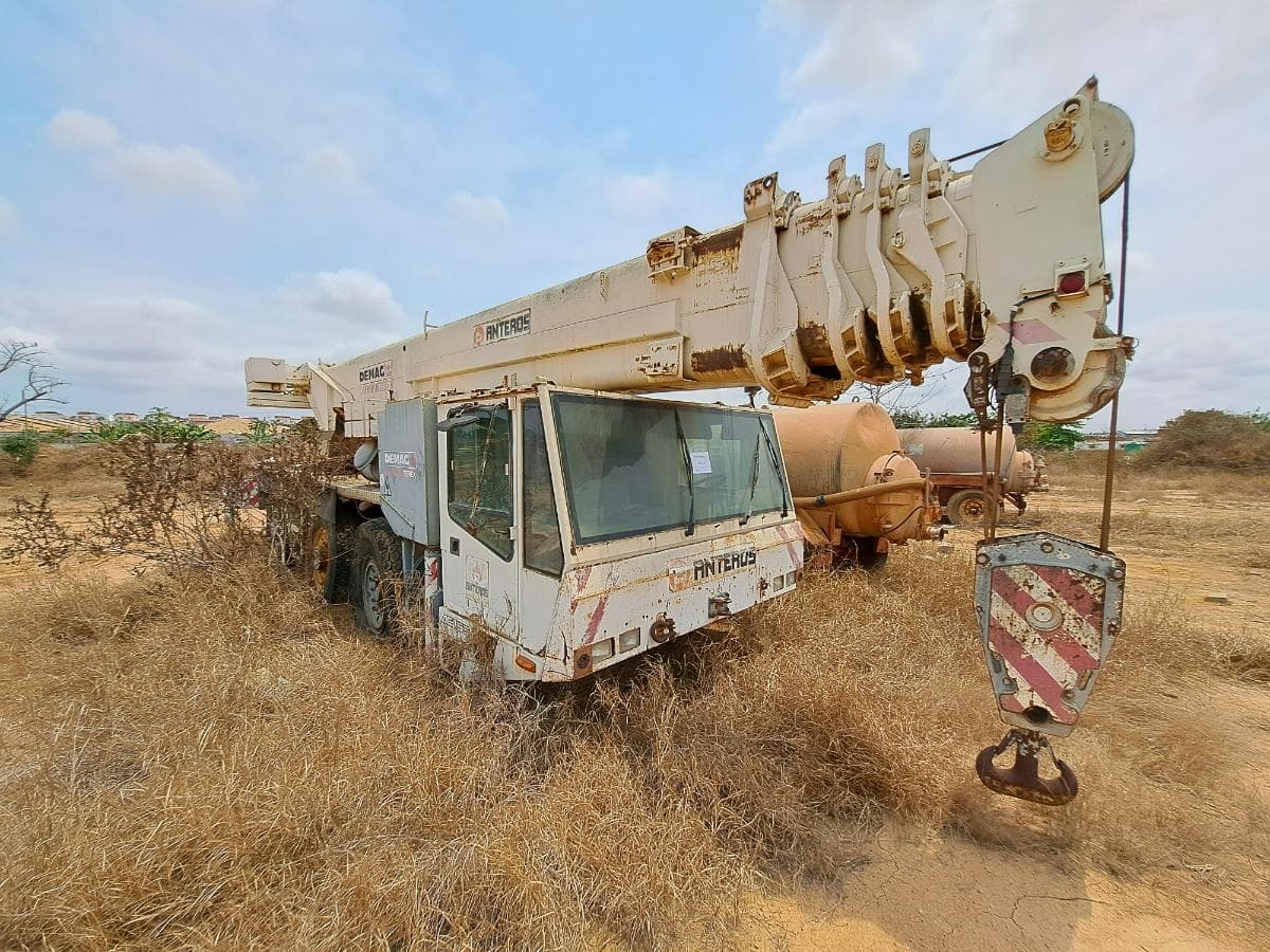 Auto grua da DEMAG AC 155 50T — imagen 3