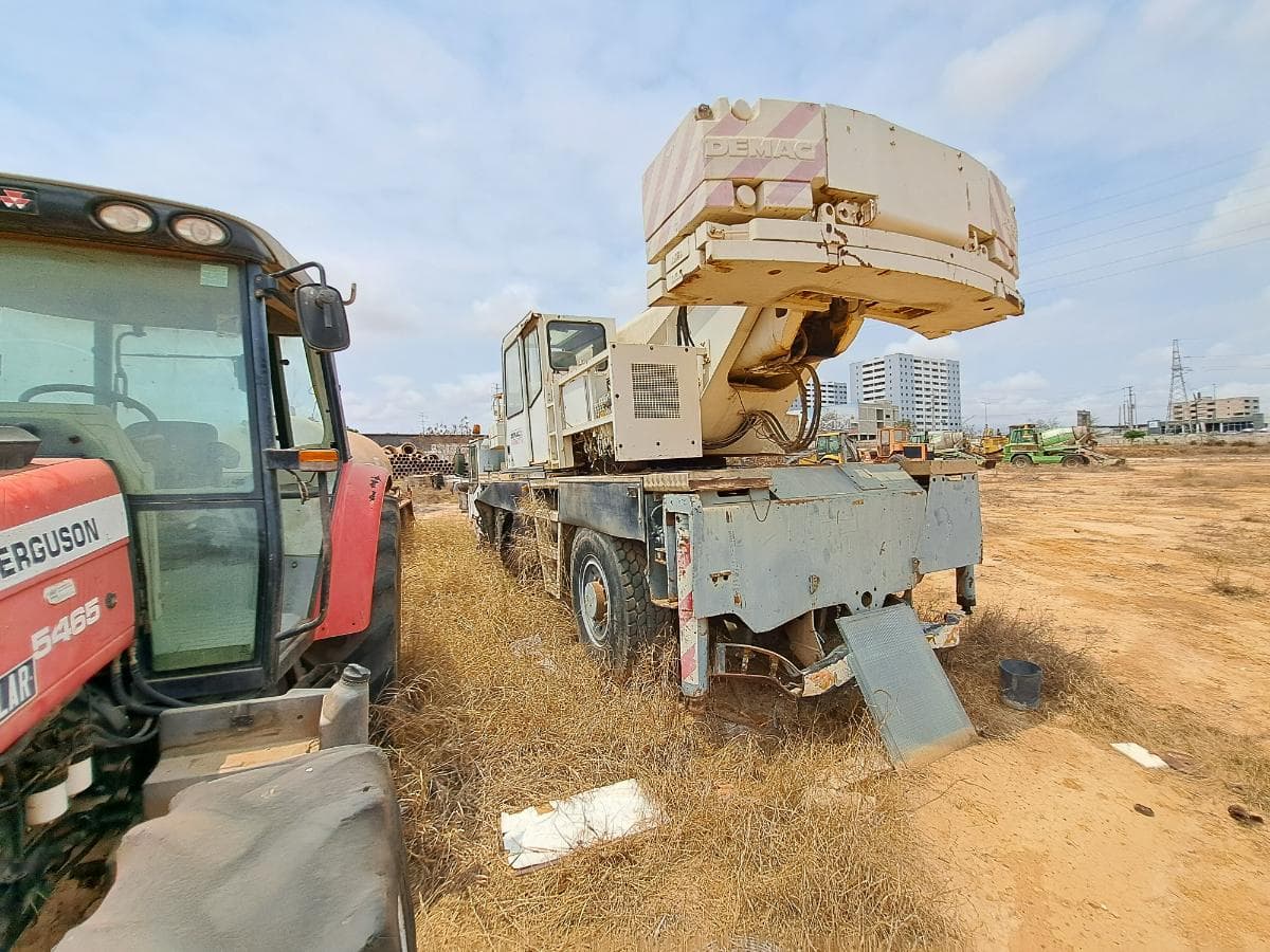 Auto grua da DEMAG AC 155 50T — imagen 5