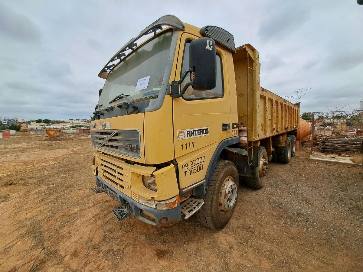 Camião basculante VOLVO FM12 — imagen 1