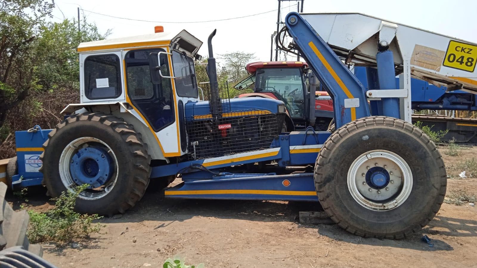 NEW HOLLAND 6610DT · — imagem 9