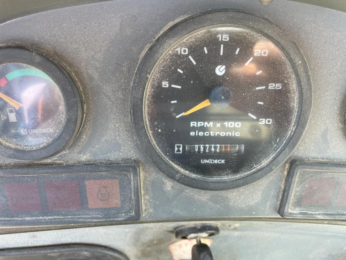 Retroescavadora New Holland NH 95 — image 7