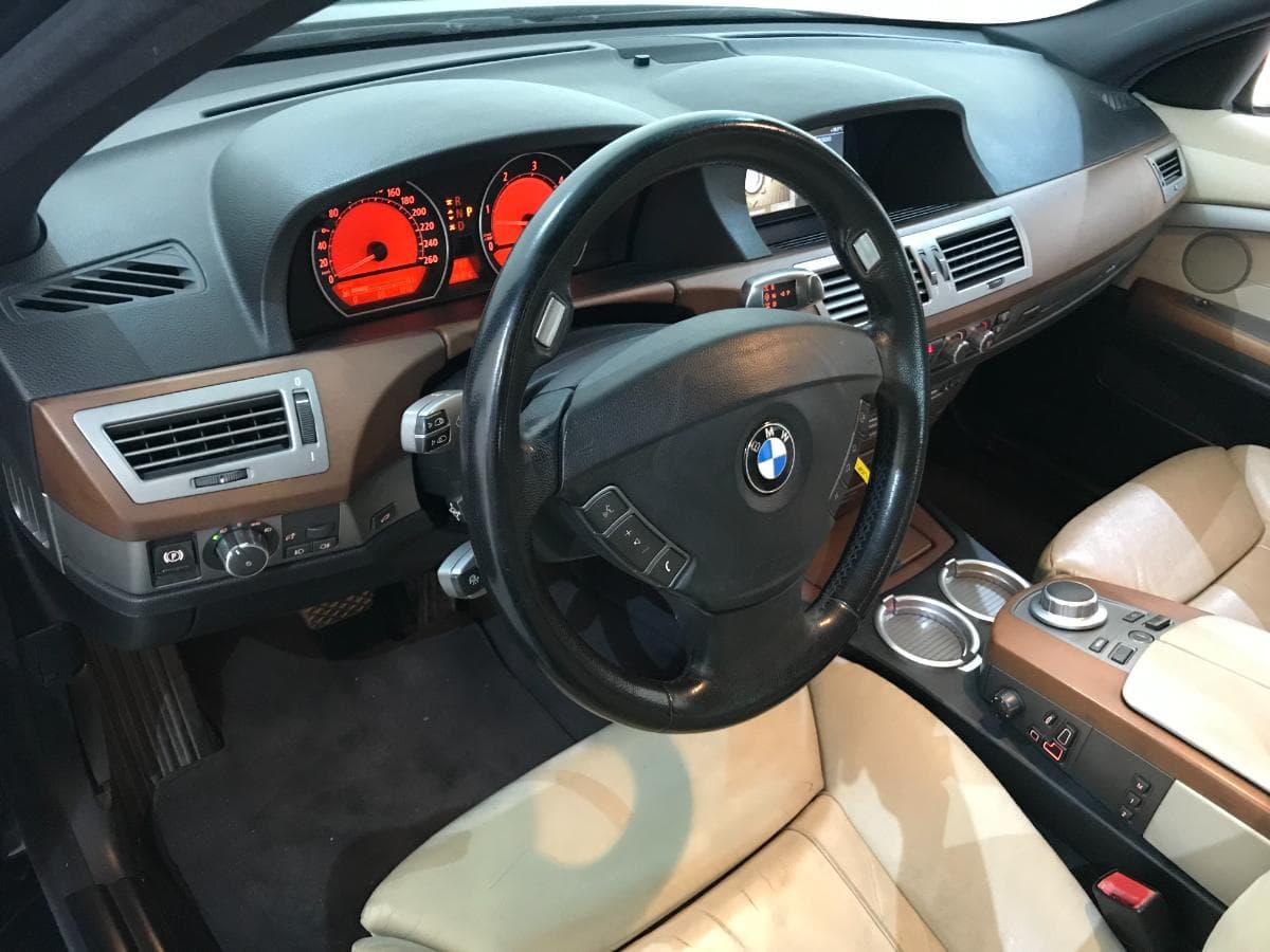 BMW 730D · Ano 2006 — imagen 31