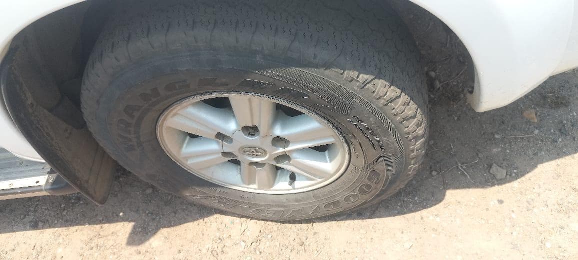 Toyota Hilux · — imagem 8