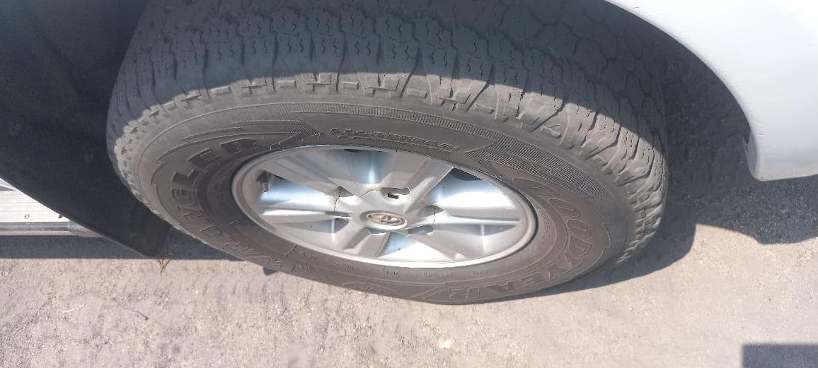 Toyota Hilux · — imagem 3