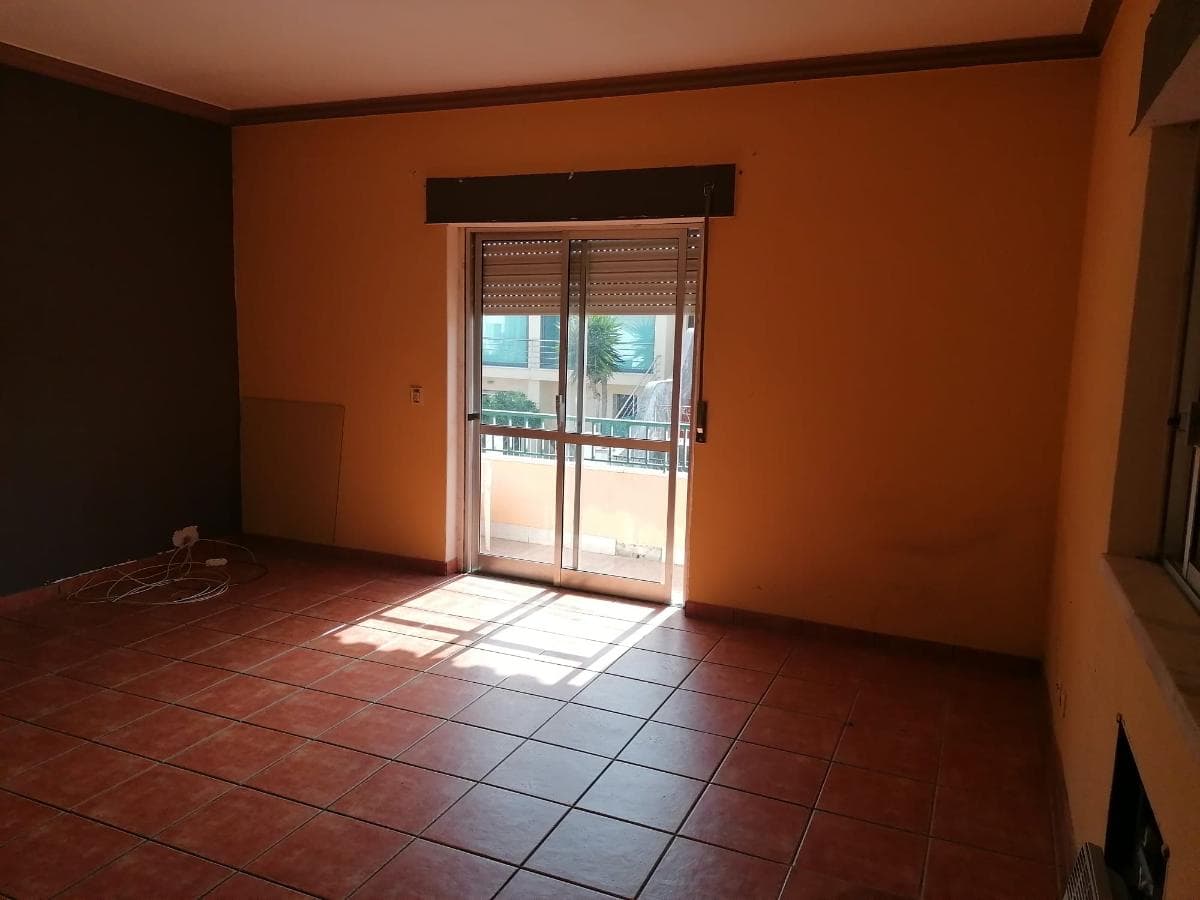 Moradia V3 c/ 2 Lugares de Garagem · Charneca da Caparica, Almada — imagen 11