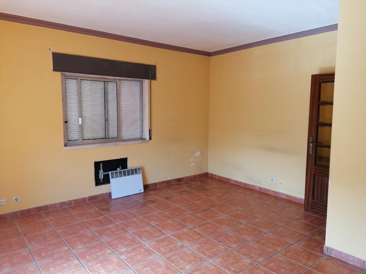 Moradia V3 c/ 2 Lugares de Garagem · Charneca da Caparica, Almada — imagen 14