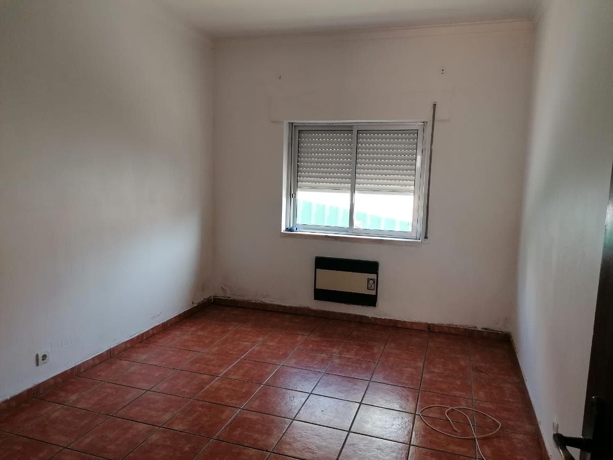 Moradia V3 c/ 2 Lugares de Garagem · Charneca da Caparica, Almada — imagen 15