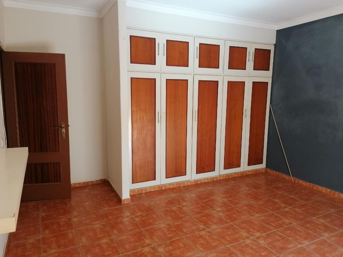 Moradia V3 c/ 2 Lugares de Garagem · Charneca da Caparica, Almada — imagen 18
