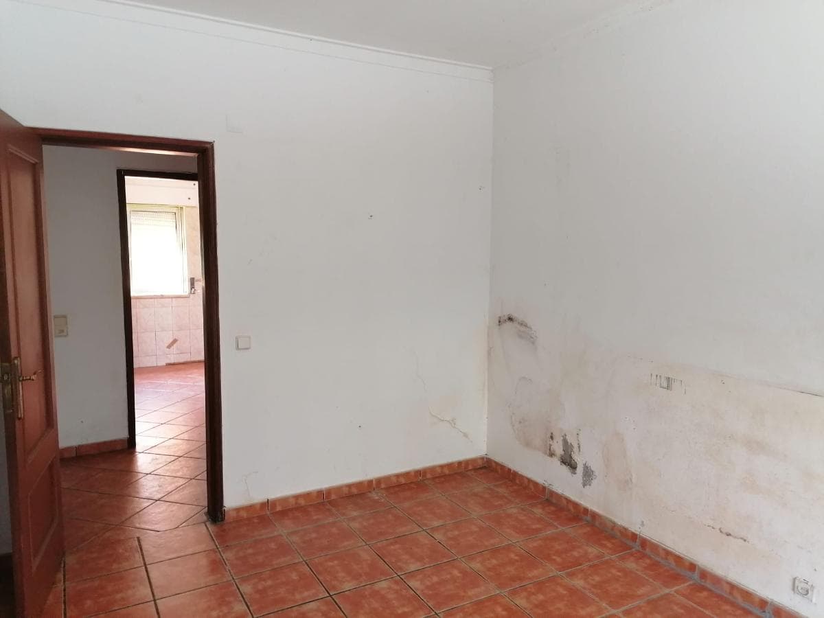Moradia V3 c/ 2 Lugares de Garagem · Charneca da Caparica, Almada — imagen 24