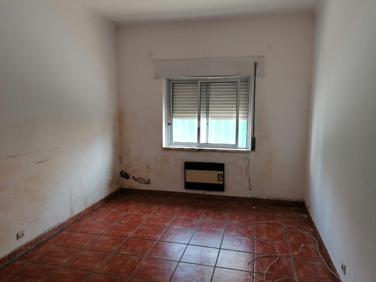Moradia V3 c/ 2 Lugares de Garagem · Charneca da Caparica, Almada — imagen 27