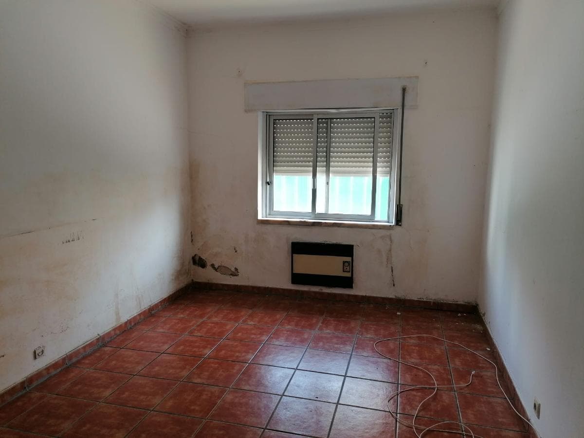 Moradia V3 c/ 2 Lugares de Garagem · Charneca da Caparica, Almada — imagen 29