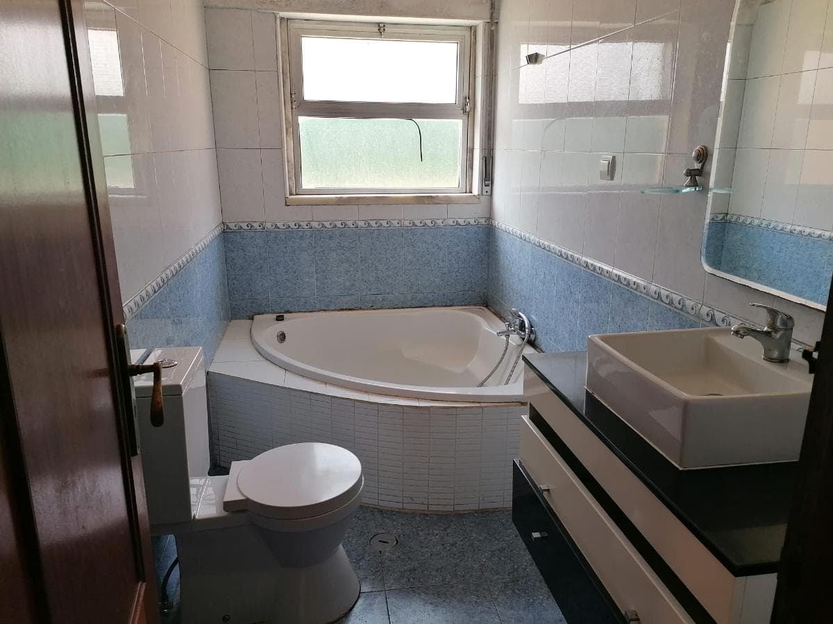 Moradia V3 c/ 2 Lugares de Garagem · Charneca da Caparica, Almada — imagen 31