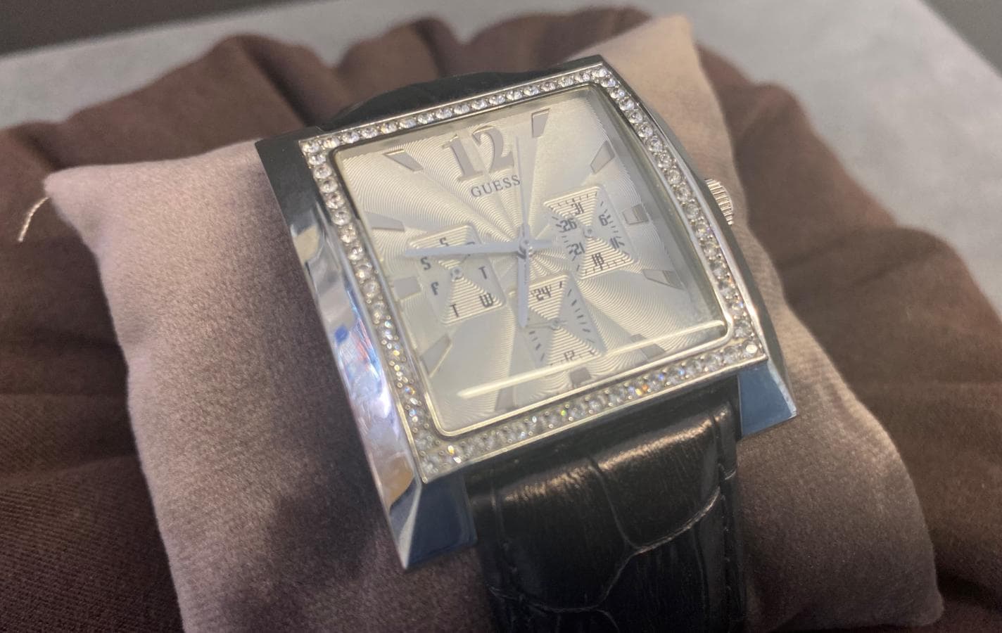 Relógio GUESS — imagen 4