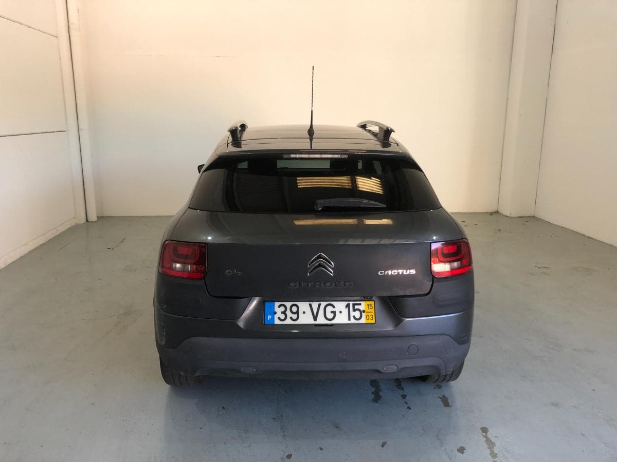 Citroën C4 Cactus 1.6 Blue HDI · Ano 2015 — imagen 9