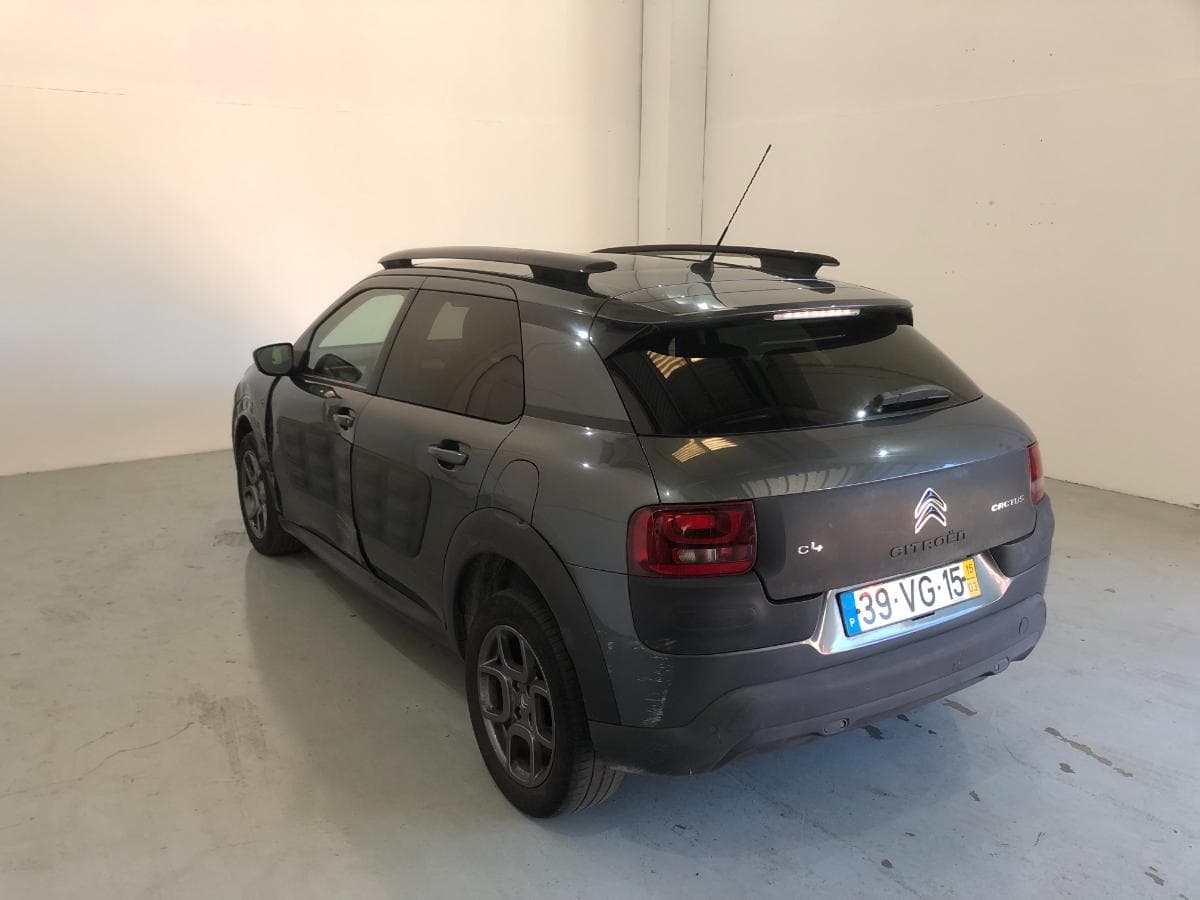 Citroën C4 Cactus 1.6 Blue HDI · Ano 2015 — imagen 8