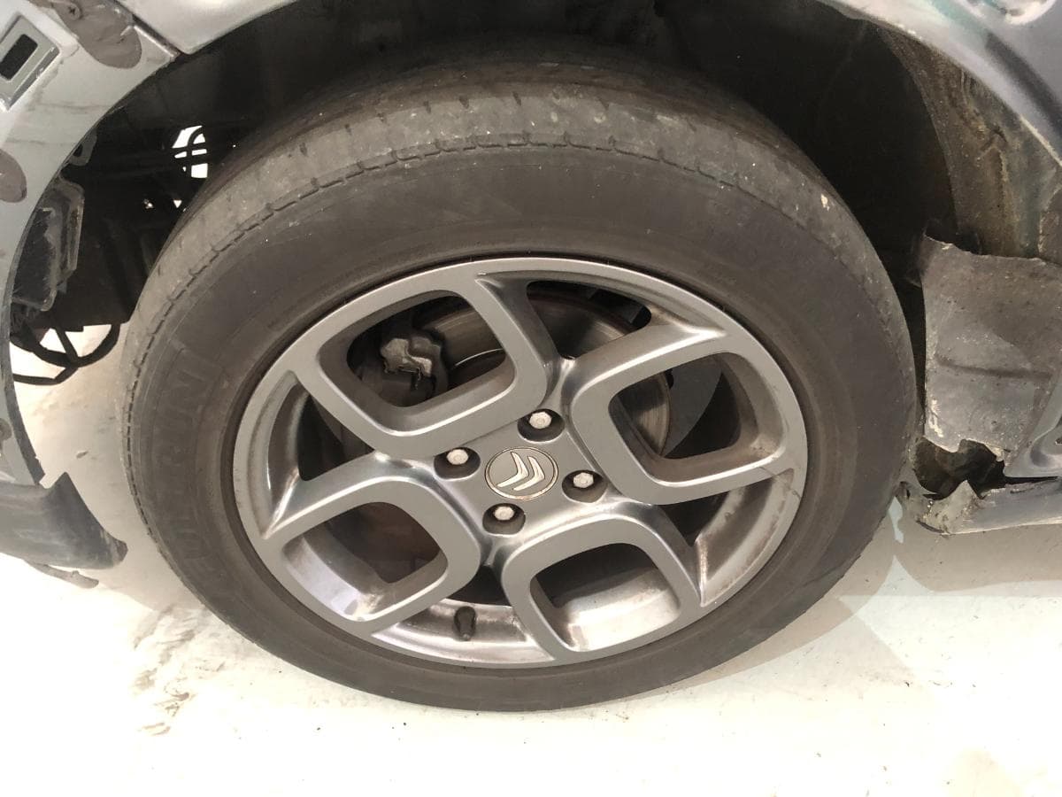 Citroën C4 Cactus 1.6 Blue HDI · Ano 2015 — imagen 22