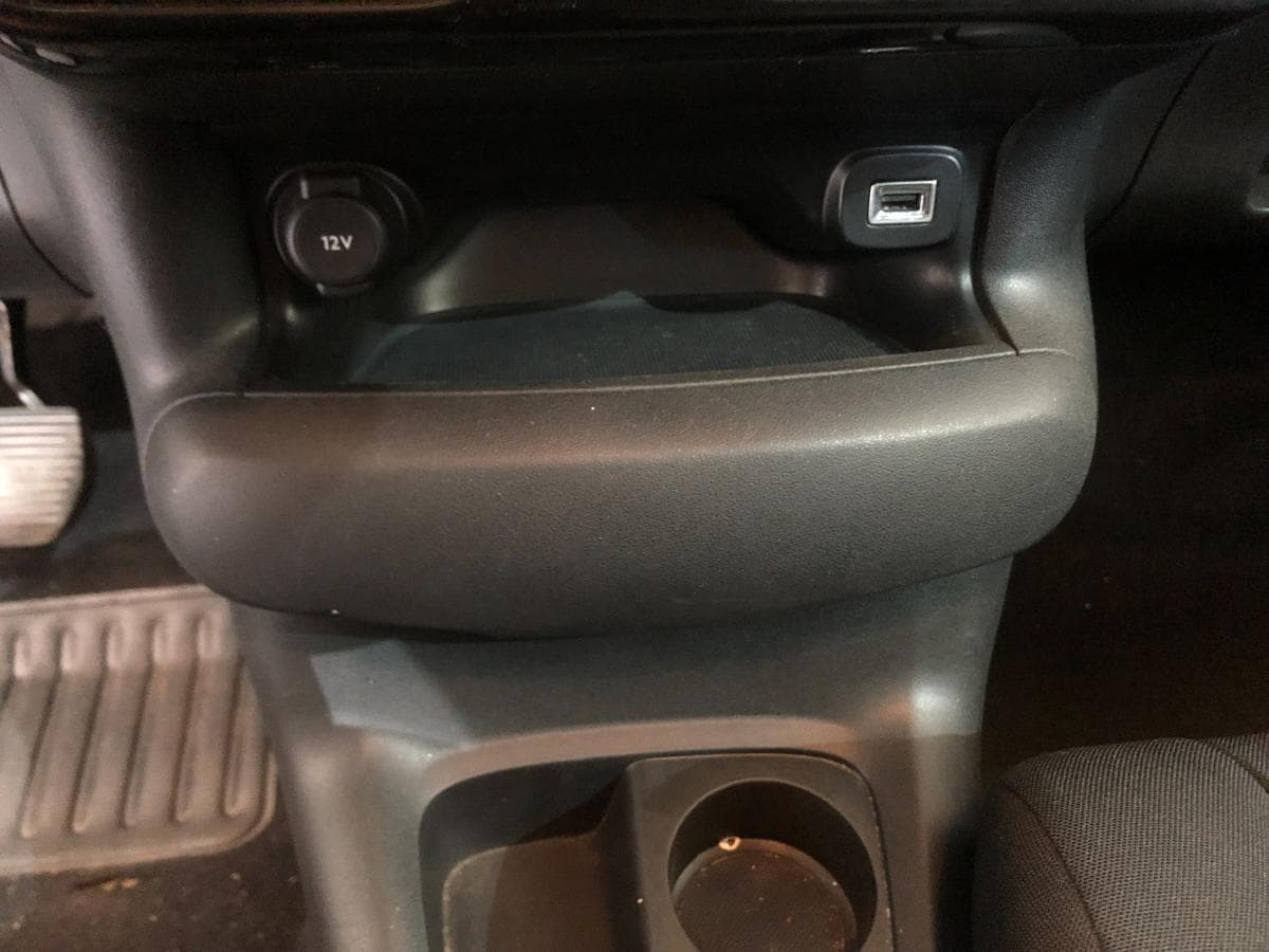 Citroën C4 Cactus 1.6 Blue HDI · Ano 2015 — imagen 36
