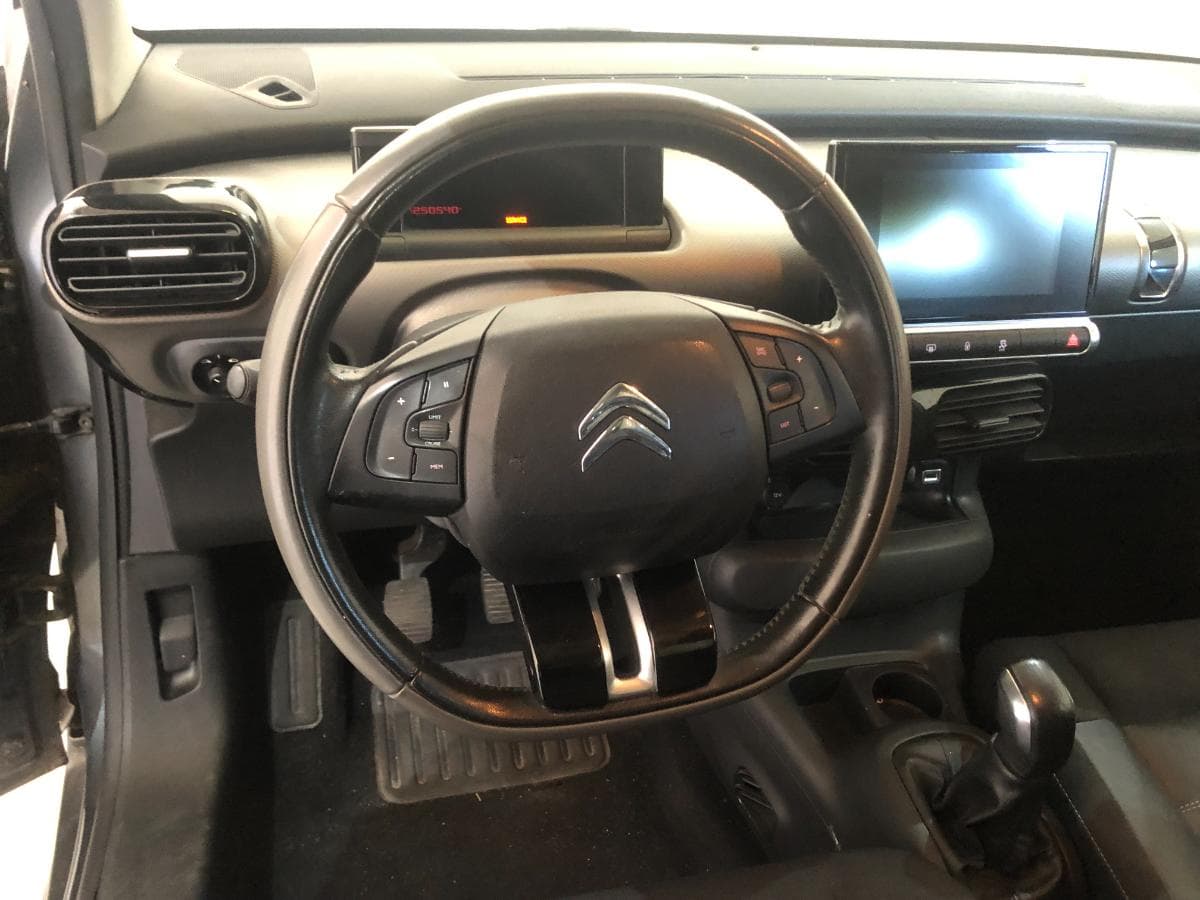 Citroën C4 Cactus 1.6 Blue HDI · Ano 2015 — imagen 40