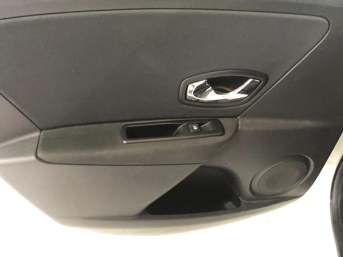 Renault Mégane 1.5 DCI · Ano 2013 — imagen 20