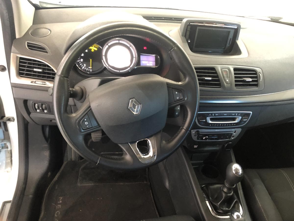 Renault Mégane 1.5 DCI · Ano 2013 — imagen 30