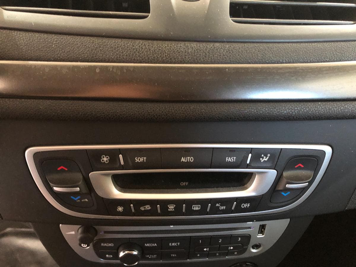 Renault Mégane 1.5 DCI · Ano 2013 — imagen 33