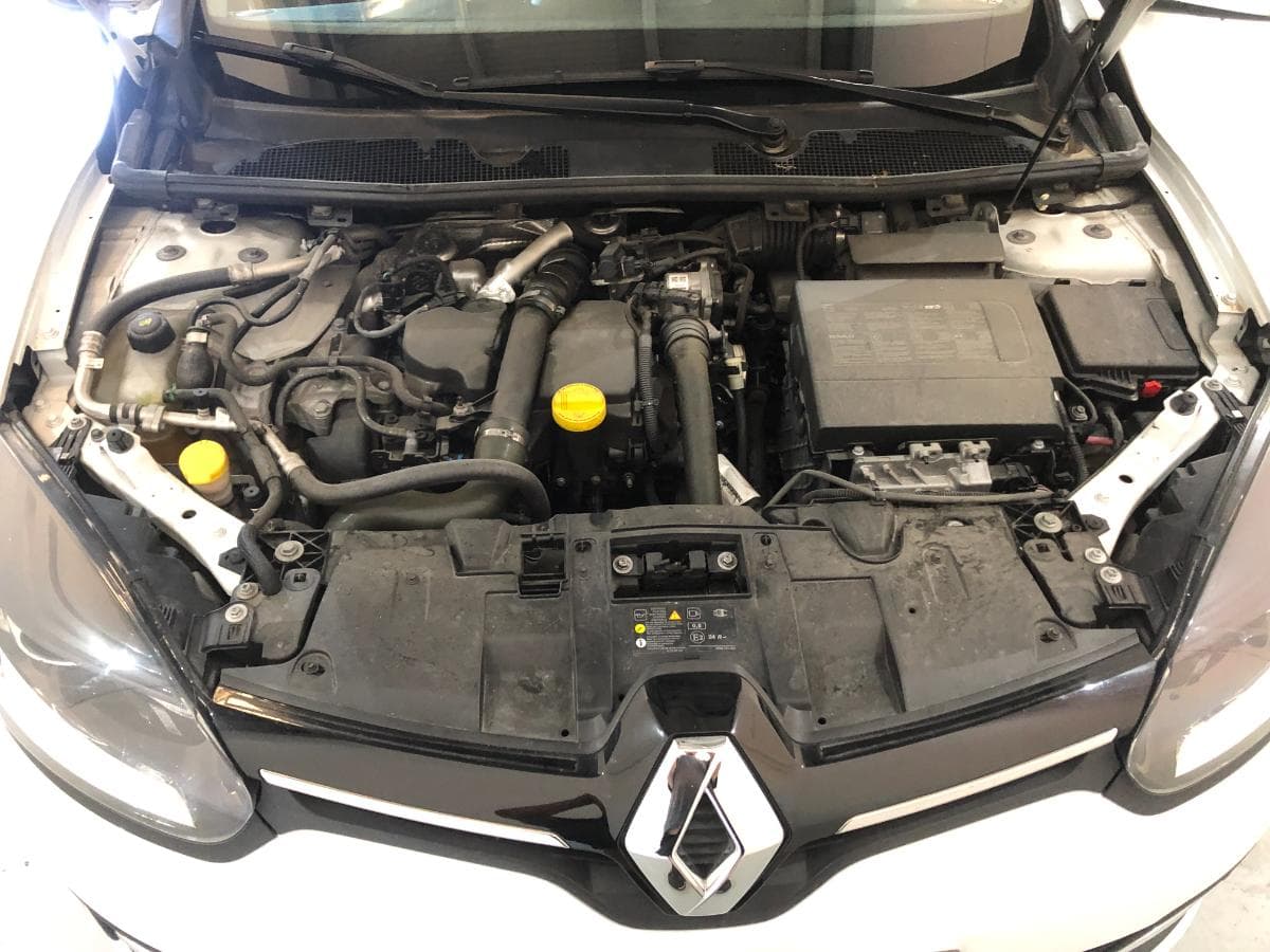 Renault Mégane 1.5DCI · Ano 2015 — image 9