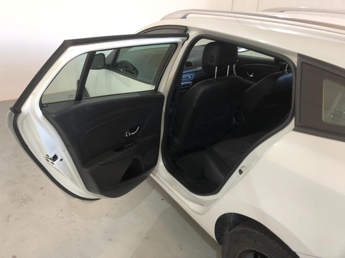 Renault Mégane 1.5DCI · Ano 2015 — image 21
