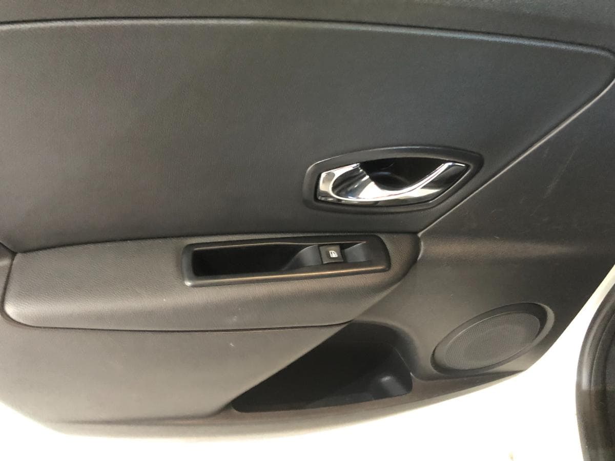 Renault Mégane 1.5DCI · Ano 2015 — image 22