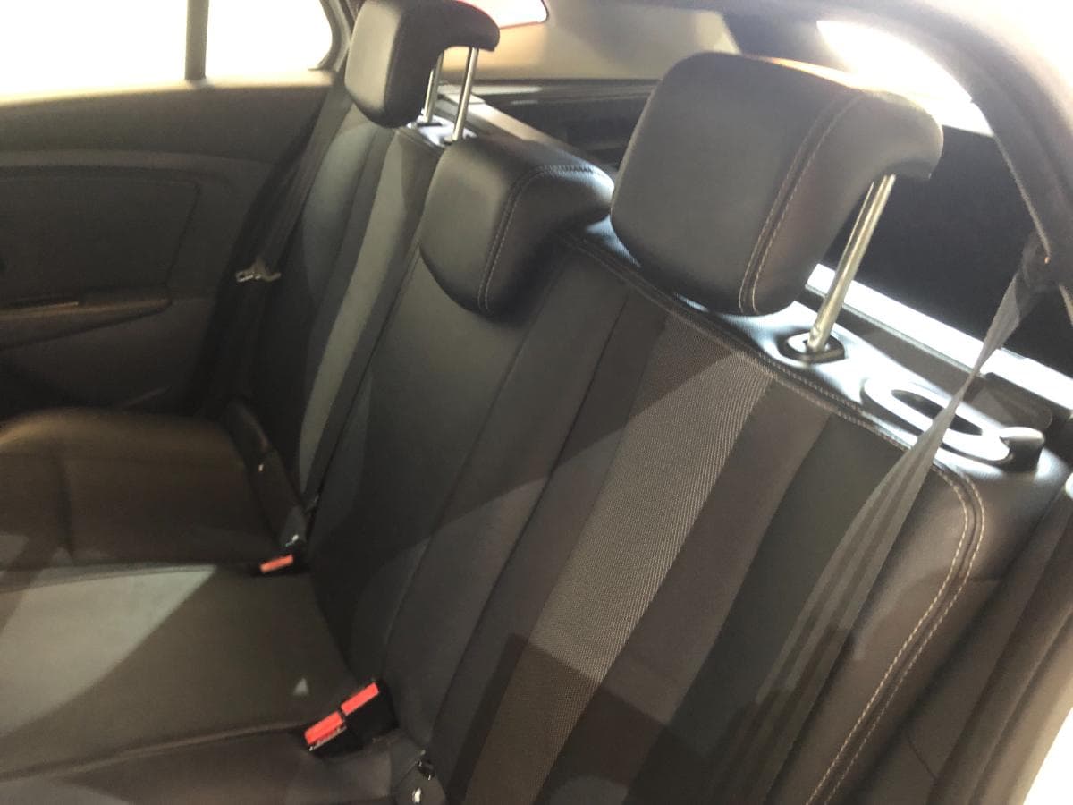 Renault Mégane 1.5DCI · Ano 2015 — image 23