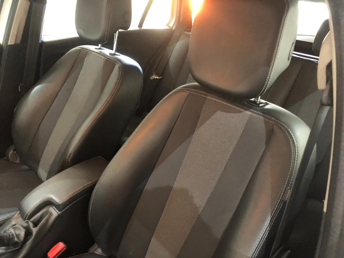 Renault Mégane 1.5DCI · Ano 2015 — image 24