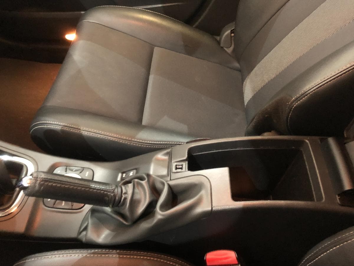 Renault Mégane 1.5DCI · Ano 2015 — image 33