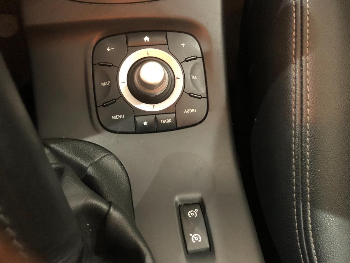 Renault Mégane 1.5DCI · Ano 2015 — image 34
