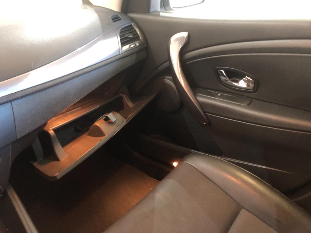 Renault Mégane 1.5DCI · Ano 2015 — image 35