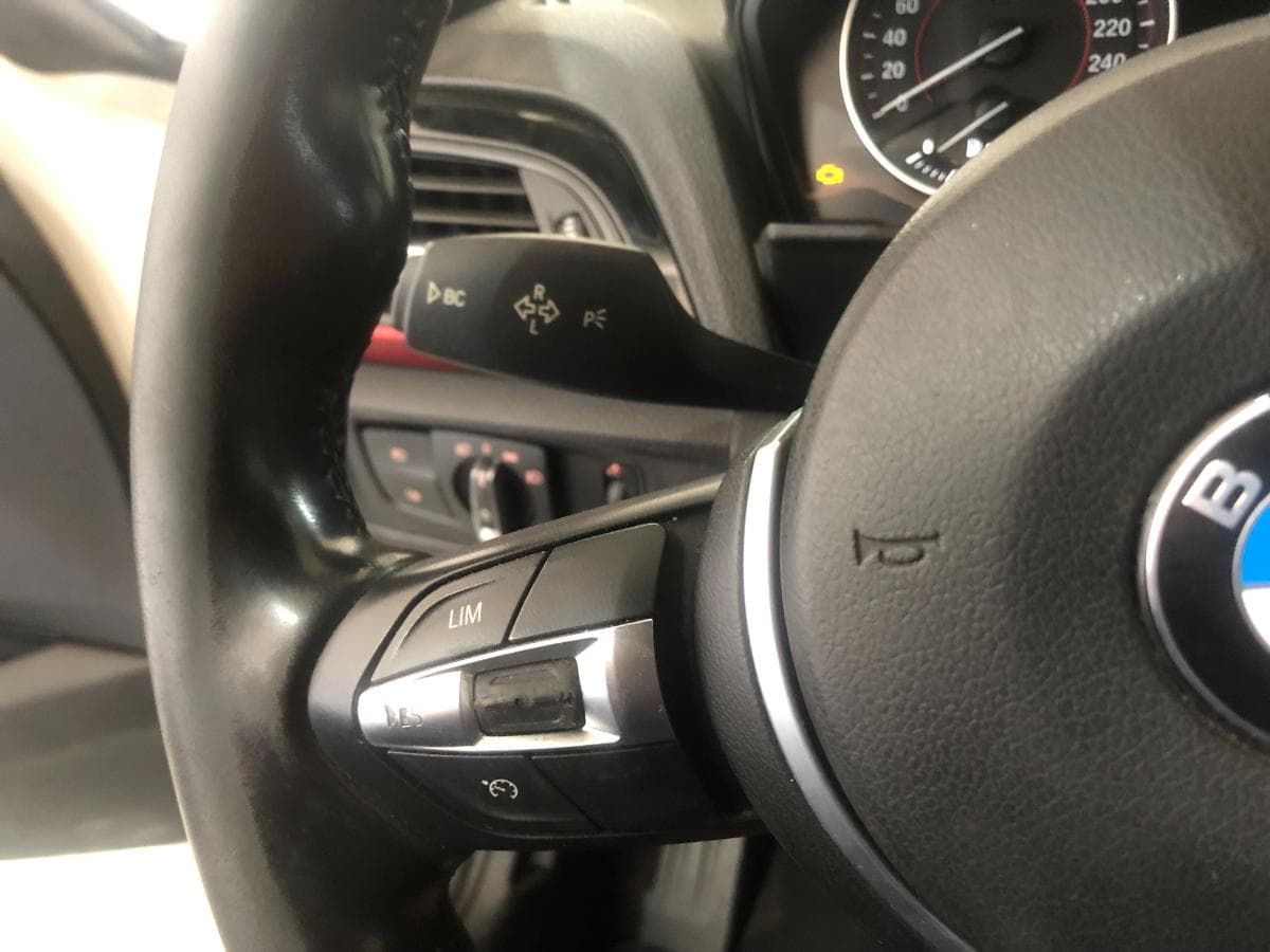 BMW 116D · Ano 2017 — image 22