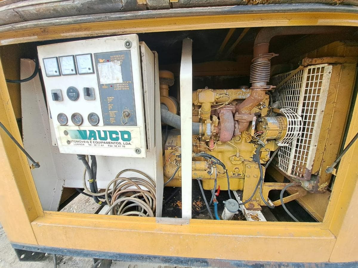 Gerador (60KVA) OLYMPIAN GE60 · Viana — imagem 4