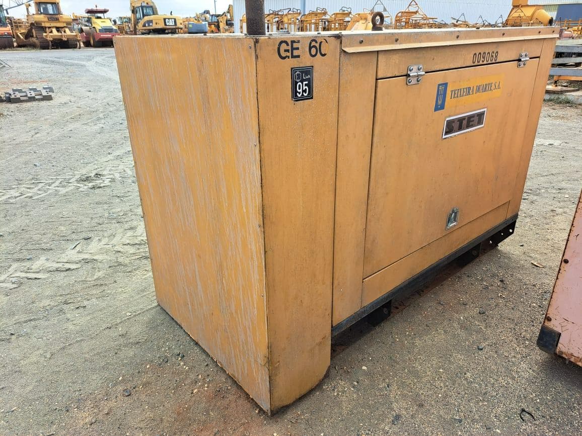 Gerador (60KVA) OLYMPIAN GE60 · Viana — imagem 5