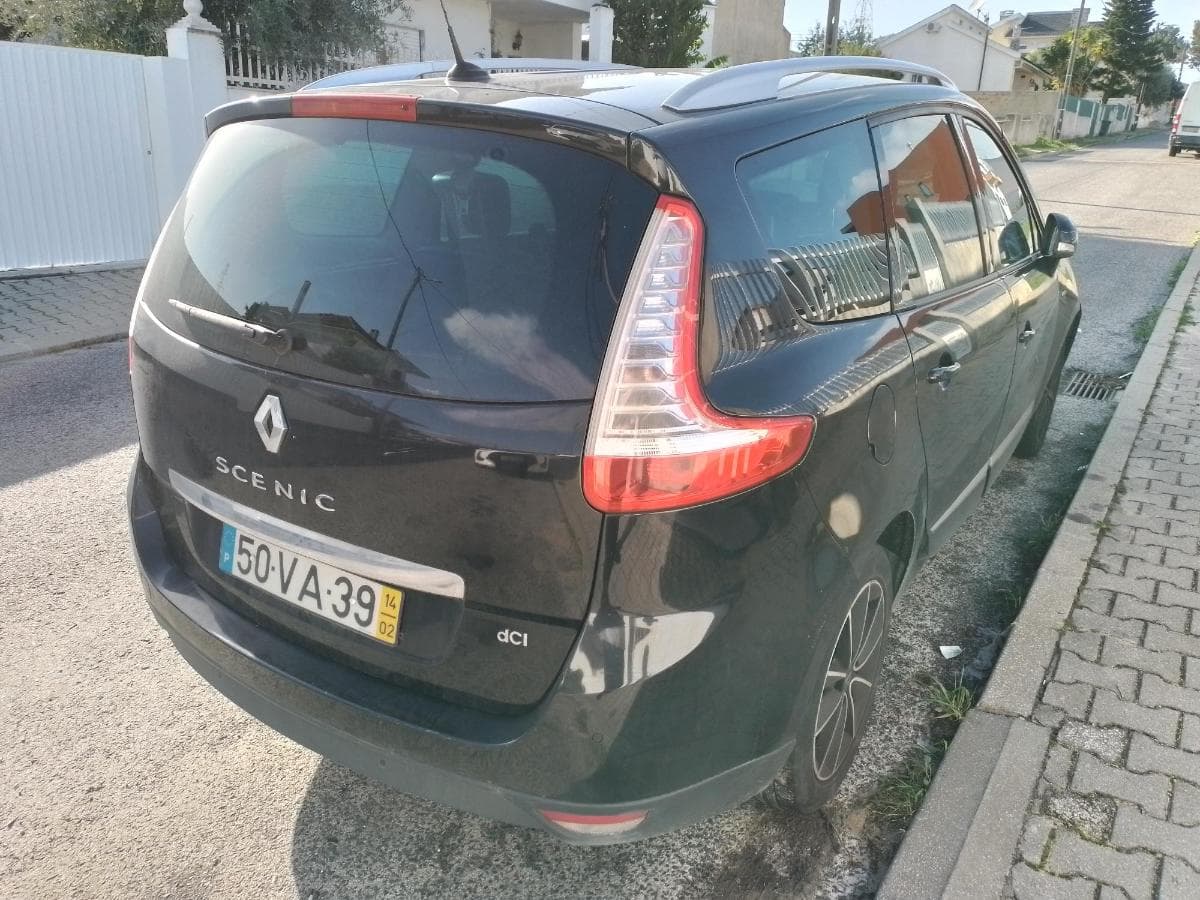 Renault Mégane Scénic 1.5DCI · Ano 2014 — imagem 5