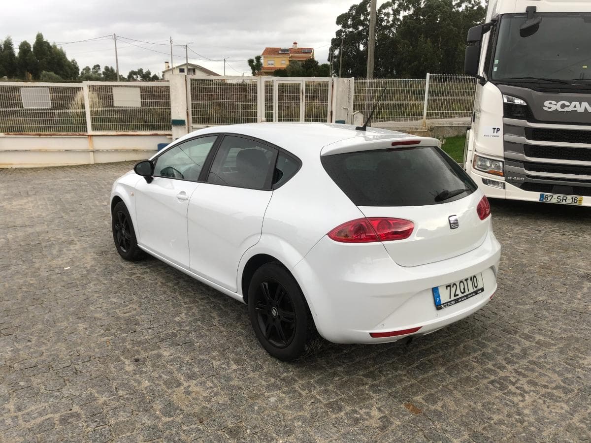 Seat Leon 1.6TDI · Ano 2011 — imagen 4