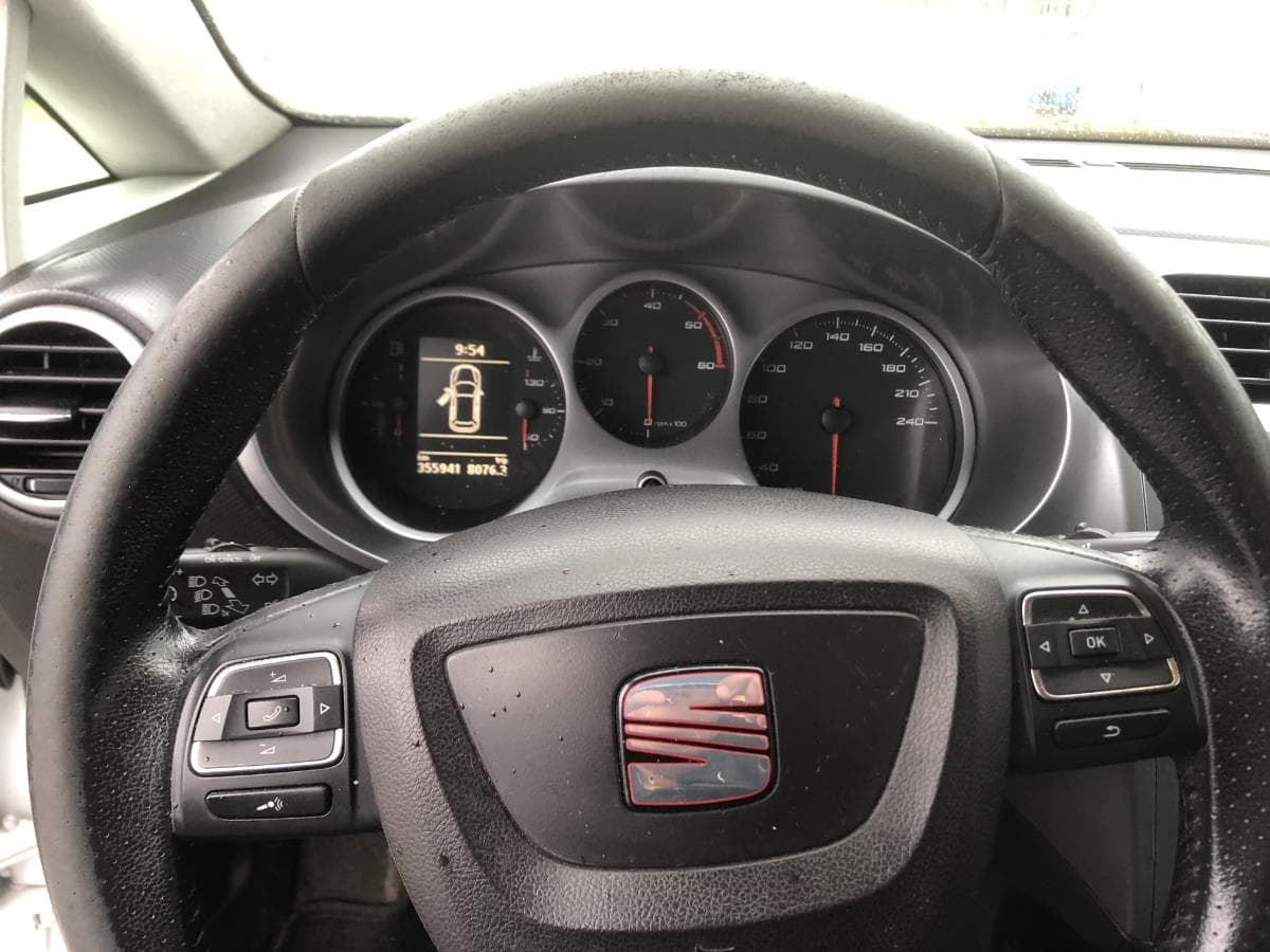 Seat Leon 1.6TDI · Ano 2011 — imagen 21