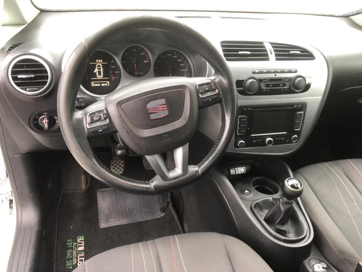 Seat Leon 1.6TDI · Ano 2011 — imagen 24