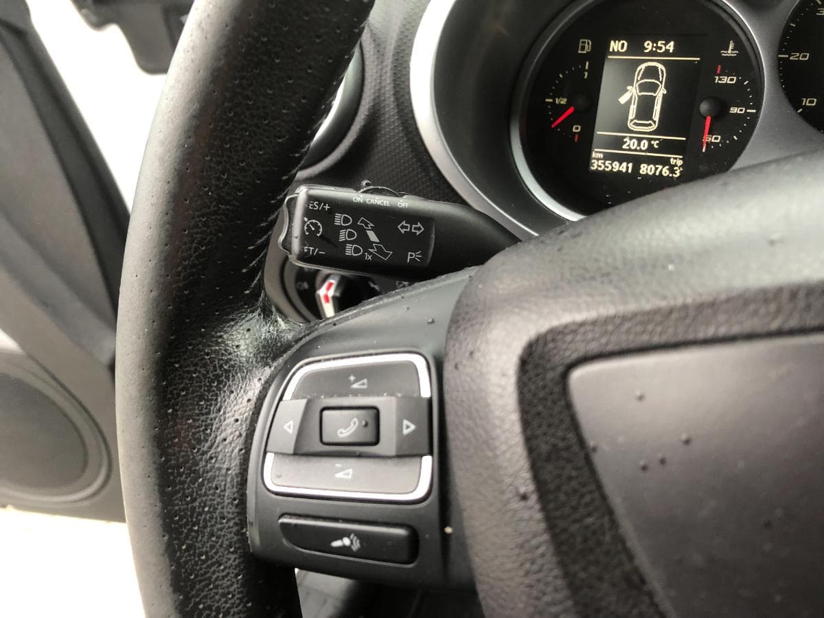 Seat Leon 1.6TDI · Ano 2011 — imagen 26