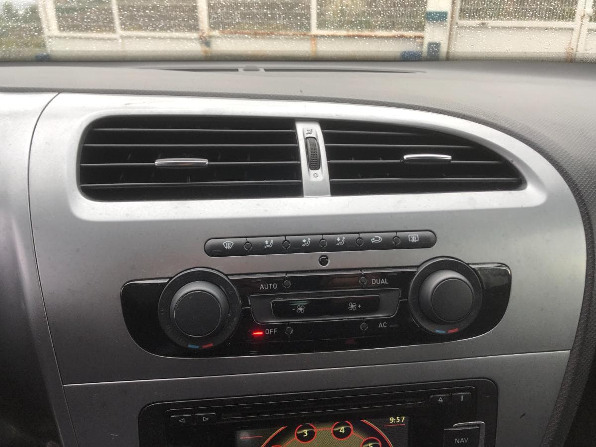 Seat Leon 1.6TDI · Ano 2011 — imagen 28