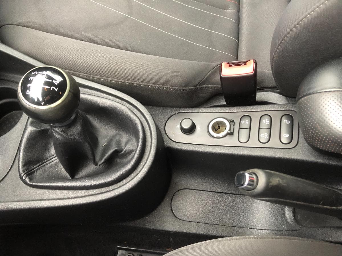 Seat Leon 1.6TDI · Ano 2011 — imagen 34
