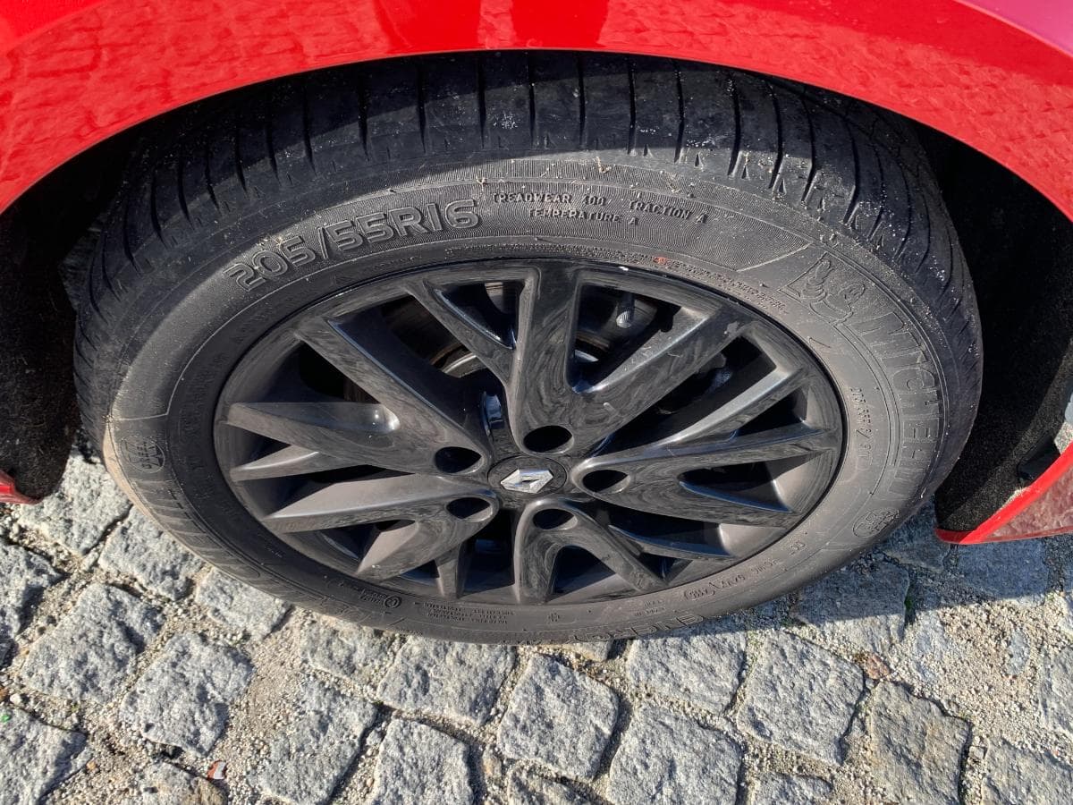 Renault Mégane 1.5DCI · Ano 2017 — imagen 9