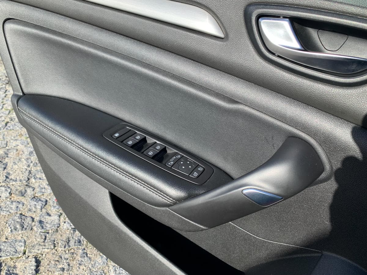 Renault Mégane 1.5DCI · Ano 2017 — imagen 20