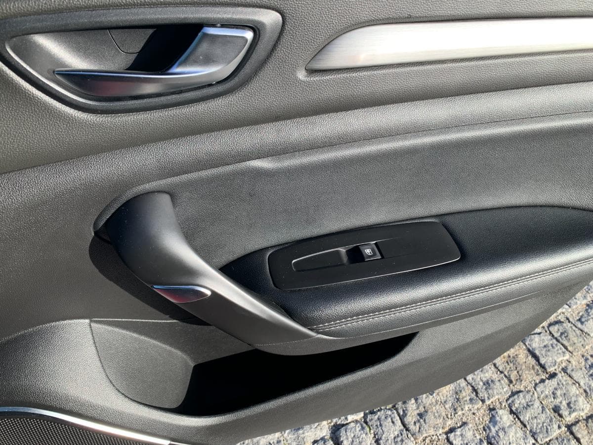 Renault Mégane 1.5DCI · Ano 2017 — imagen 26