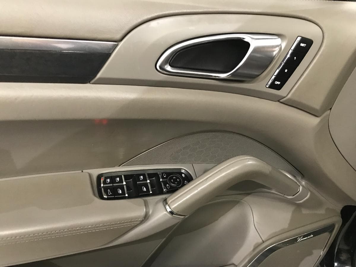 Porsche Cayenne 4.8 Turbo V8 · Ano 2010 — imagem 21