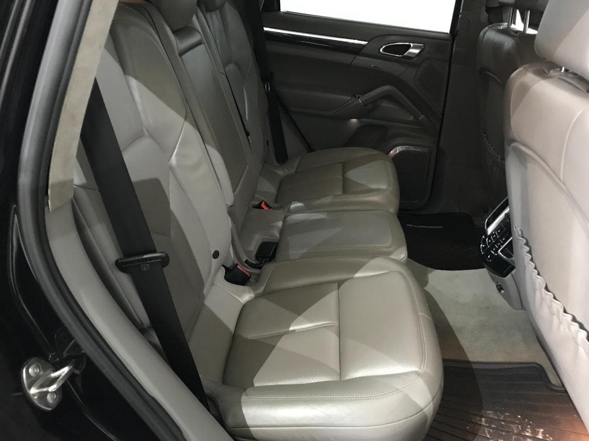 Porsche Cayenne 4.8 Turbo V8 · Ano 2010 — imagem 24
