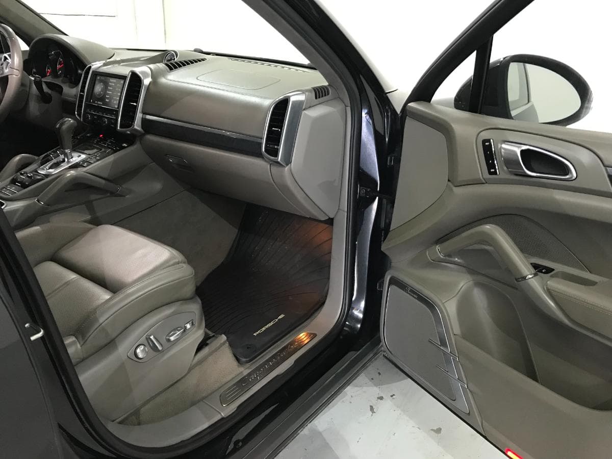 Porsche Cayenne 4.8 Turbo V8 · Ano 2010 — imagem 25